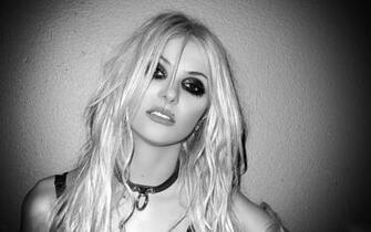 Taylor Momsen Wallpaper
