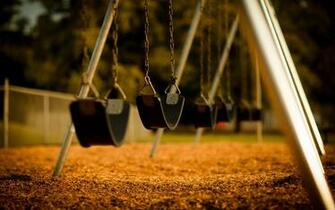 Swing Wallpaper