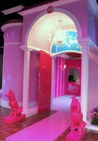 Barbie Dream House Pictures Widescreen HD Wallpaper