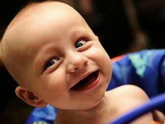 Wallpaper Cute Babies Smiling