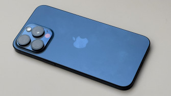 Apple iPhone Pro Max Re Heavy On The Features Light