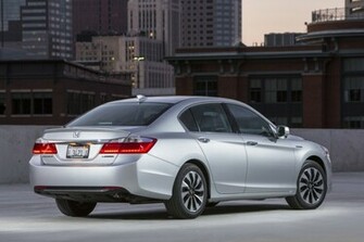 Honda Accord Sedan Photo Gallery