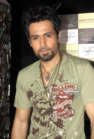 Raaz Photo Gallery Telugu Cinema Emraan Hashmi Kangana Ranaut