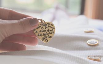Heart Pendant Wallpaper