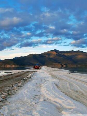 Salar De Uyuni Salt Desert Bolivia 4k HD Desktop Wallpaper For