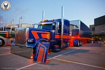Related Wallpaper Peterbilt Trucks Night Show In Usa