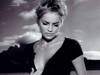 Wallpaper Nuvole E Sensualit Per Sharon Stone