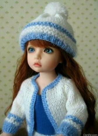 Very Cute Barbie Doll Image Pictures Wallpaper For Whatsapp