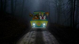 Scooby Doo Gang Wallpaper Mystery Machine Van With And His