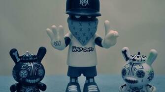 Kid Robot Vinyl Toys Wallpaper High Quality