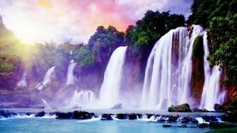 Superb Waterfall Wallpaper