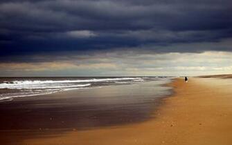 Black Sky Beach X Close