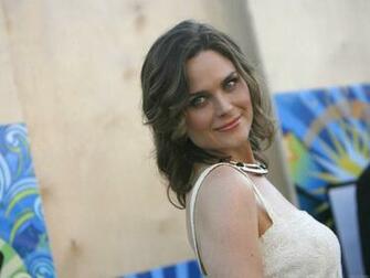 Emily Deschanel HD Wallpaper For Desktop