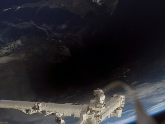 Boom De L Iss Wallpaper