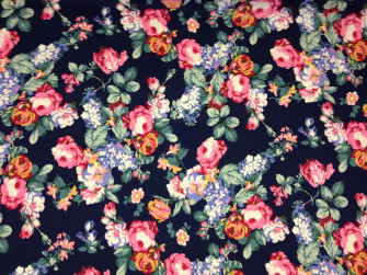 D8 Floral Navy Wallpaper