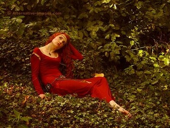 Pre Raphaelite By Alt Image