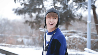 Bts V Desktop Wallpaper Top Background