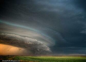 Pretty Walls Beautiful Storm HD Wallpaper Pictures