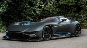 Peek Inside Aston Martin S Totally Bonkers 3m Hypercar
