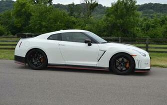 Nissan Gt R Background HD Wallpaper Car