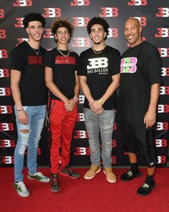Lonzo Liangelo And Lavar Ball Out Trump In Attention Whoredom