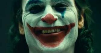Joaquin Phoenix Joker Makeup On Set Image Cosmic Book News