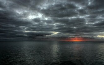 Cloudy Sea Desktop Pc And Mac Wallpaper
