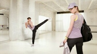 Martial Arts Wallpaper Girl Art Expert Photos