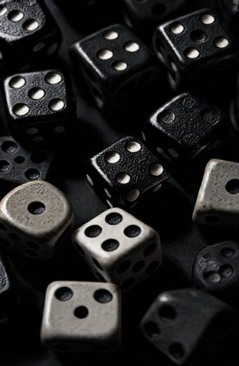 Black Dice Wallpaper