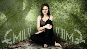 Emily Deschanel Wallpaper By Ngrubor