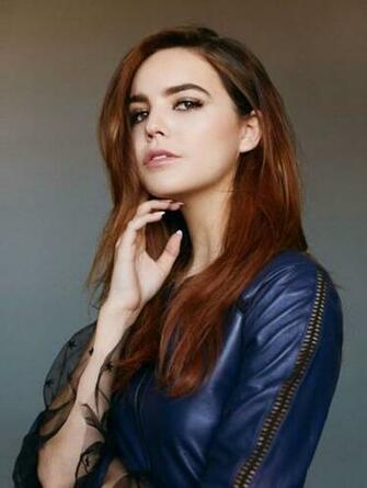 Bailee Madison Photo