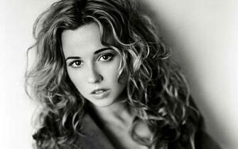 Linda Cardellini Wallpaper