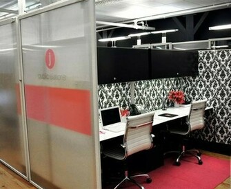 Chic B W Cubicle Wallpaper