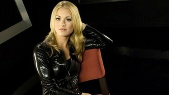 Yvonne Strahovski Wallpaper HD