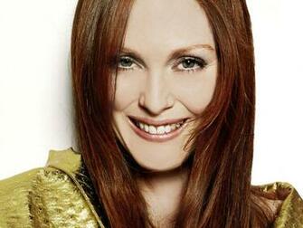 Julianne Moore Sexy Wallpaper Image