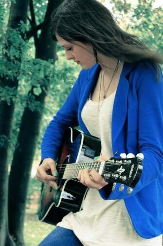 Girls With Guitar Profile Pictures Fb Display Picture