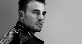 Chris Evans Background Wallpaper Wallpaperin4k Net