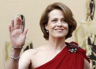 Sigourney Weaver Wallpaper Image Photos Pictures Background