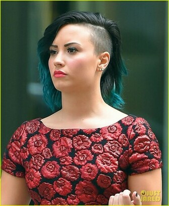 Demi Lovato Wallpaper