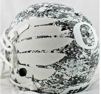 Oregon Ducks To Wear Digital Camo Helmet For Spring Game Photo