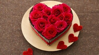 Red Roses Heart Android Wallpaper