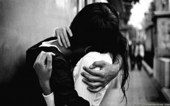 Sweet Black And White Romance Wallpaper Of Love Couples