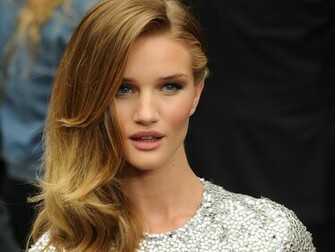 Rosie Huntington Wallpaper