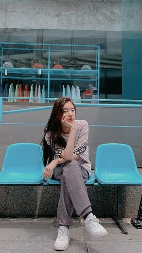 Kpoplocks Ask Is Closed Lia Gf Material Like Re