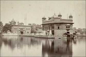 Old Golden Temple Wallpaper In Amritsar