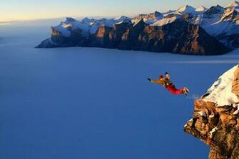 Base Jumping X Close