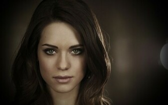 Lyndsy Fonseca Wallpaper