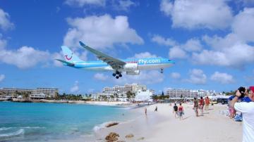 Desktop Wallpaper Airplane Passenger Airplanes