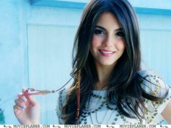 Victoria Justice Wallpaper HD