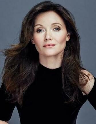 Picture Of Essie Davis